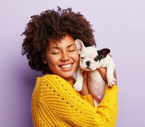 charming happy woman of afro appearance expresses WNYL34E